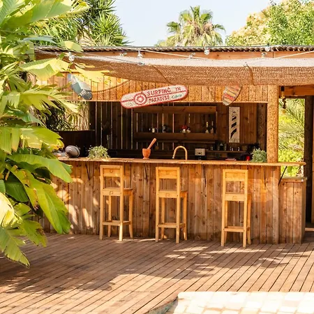 Maison Jardin Tropicale Piscine - Quatre Murs Et Un Toit Holiday home